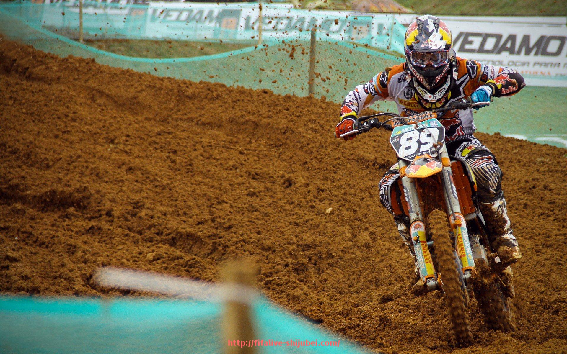 世俱杯直播-最适合练胸肌的健身器材推荐与使用方法解析